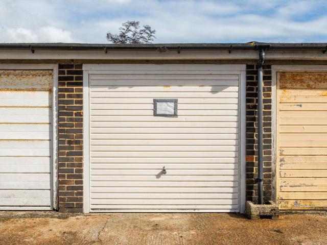 Park Home for sale in Whitehawk, Brighton