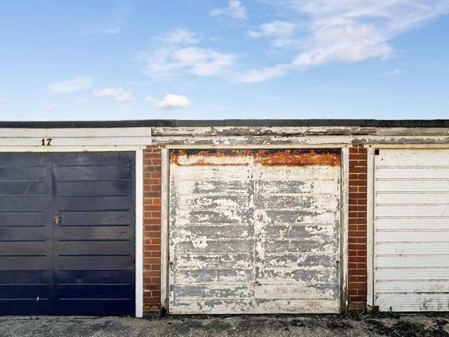 Park Home for sale in Littlecote, West Sussex