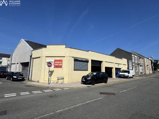 Park Home for sale in Porth-y-Felin, Holyhead