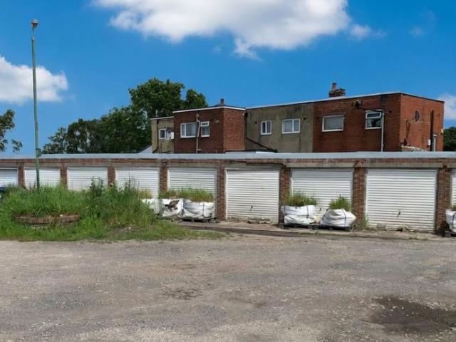 Park Home for sale in Holmewood, West Yorkshire