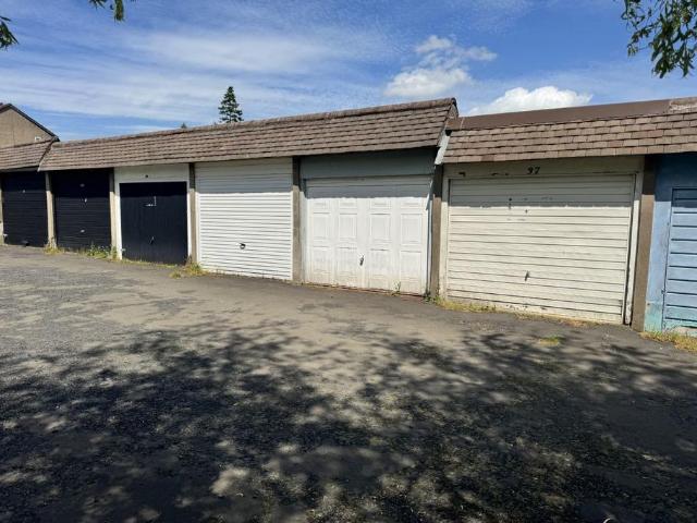 Park Home for sale in Kelvindale, Scotland