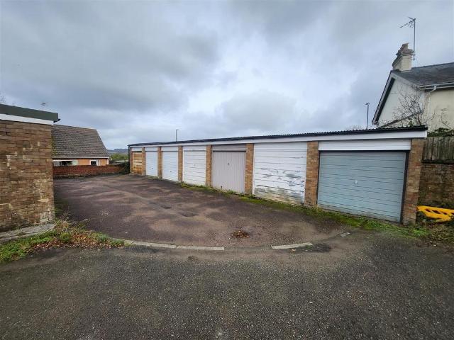 Park Home for rent in Coleford, Bromsberrow Heath