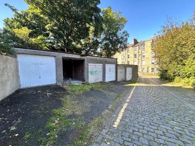 Park Home for rent in Gayfield, Broughton