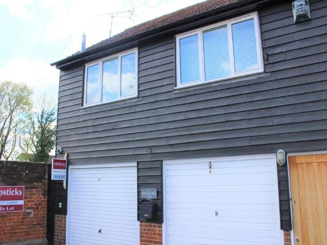 Park Home for rent in Ingatestone and Fryerning, Navestock Side