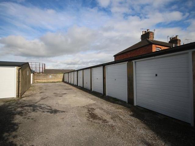 Park Home for rent in Stratford-sub-Castle, Salisbury