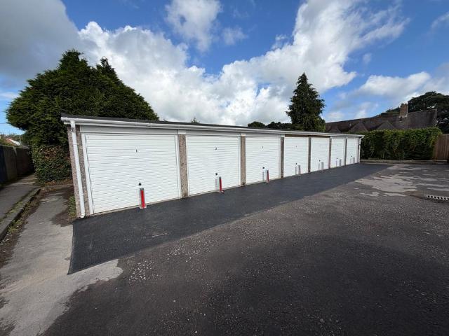 Park Home for rent in Pilford, Furzehill