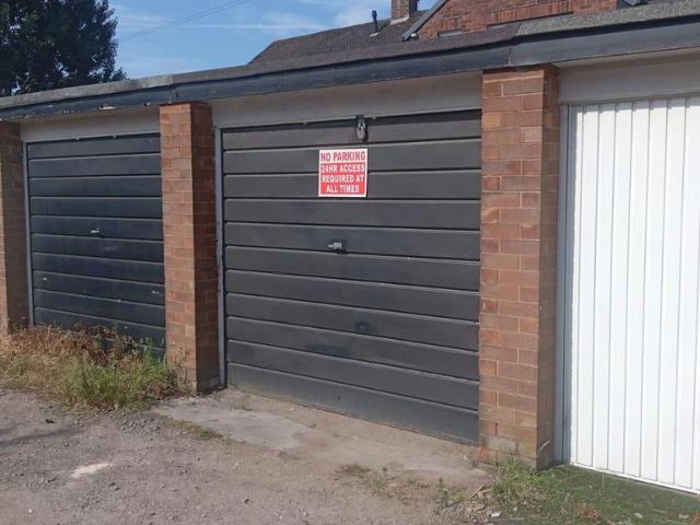 Park Home for rent in Longshoot, Wigan