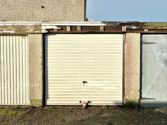 Park Home for rent in Ballindoch, Scotland
