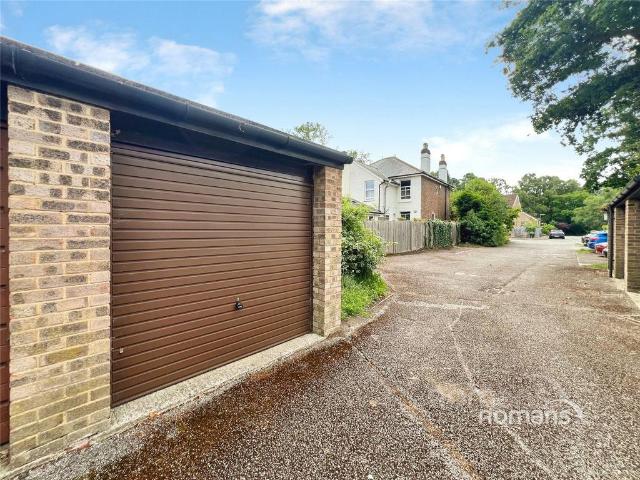 Park Home for rent in Westborough, Surrey