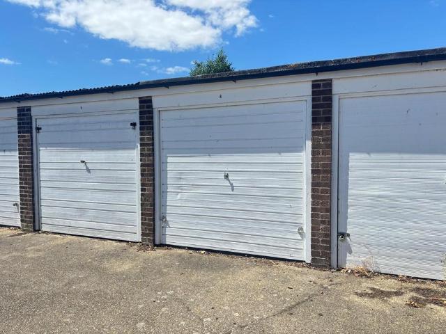 Park Home for rent in Frinton and Walton, Dale Hill