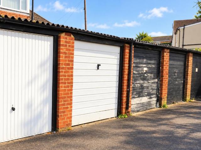 Park Home for rent in Hadleigh, Castle Point
