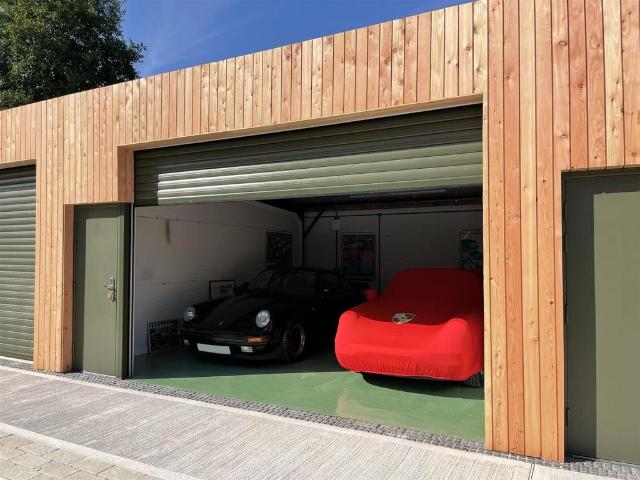 Park Home for rent in Fossebridge, Gloucestershire