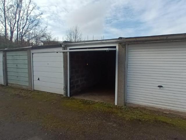 Park Home for rent in Oxgangs, Scotland
