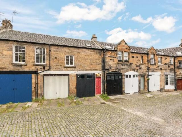 Park Home for rent in New Town, Scotland