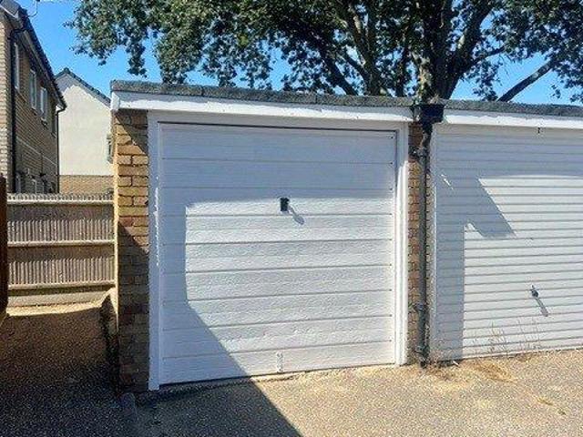 Park Home for rent in Purewell, Christchurch