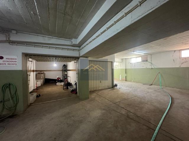 Garagem venda em Costa da Caparica, Almada