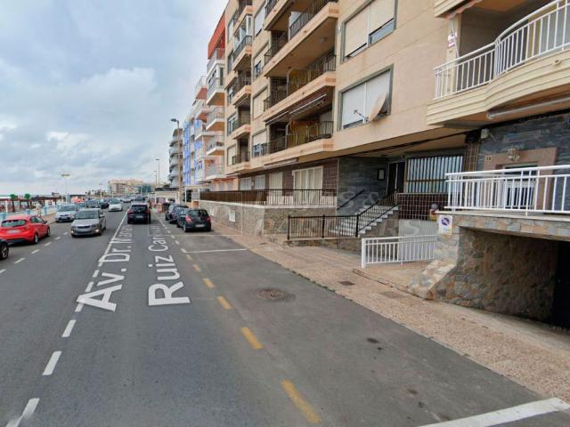 Garaje en alquiler en Torrevieja, Baleares