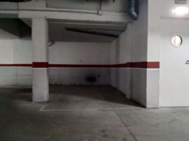 Garaje en alquiler en Siero, Asturias