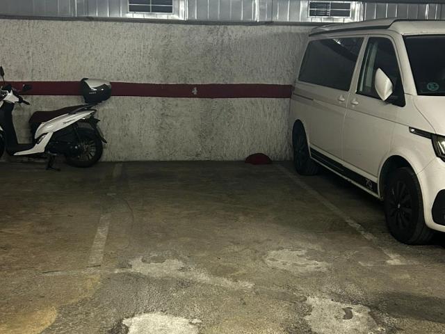 Garaje en alquiler en Peramàs, Mataró