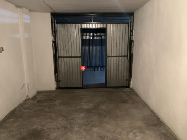 Garaje en alquiler en Martos, Andalucía