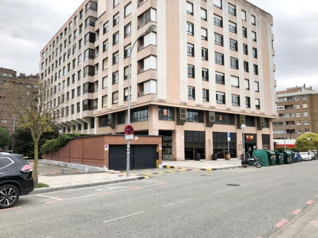 Parking en alquiler en Pamplona, Ermitagaña-Mendebaldea