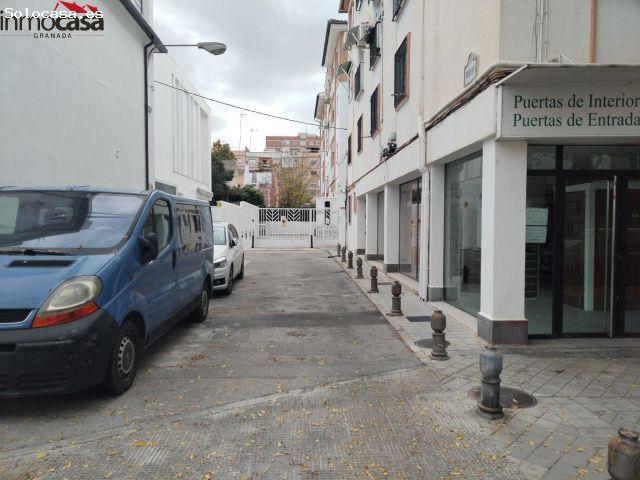 Local Comercial en venta en La Granada, Zaidín - Vergeles