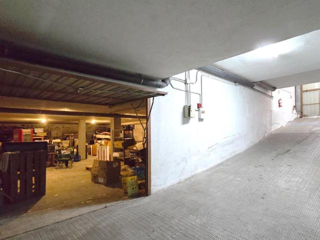 Garaje en venta en Los Corrales De Buelna, Cantabria