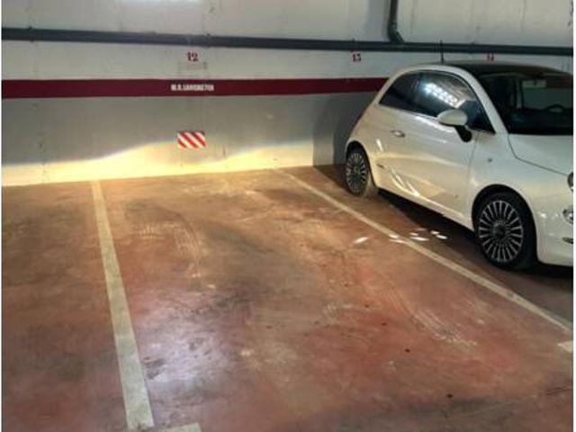 Garaje en alquiler en Estepona, Ronda del Mar