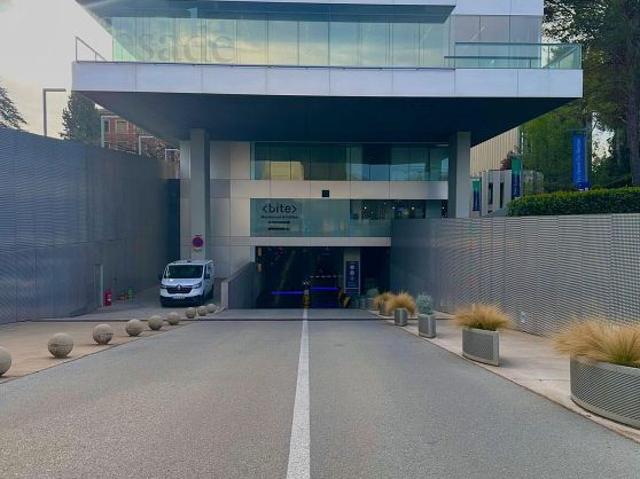 Garaje en alquiler en Sant Cugat Del Vallès