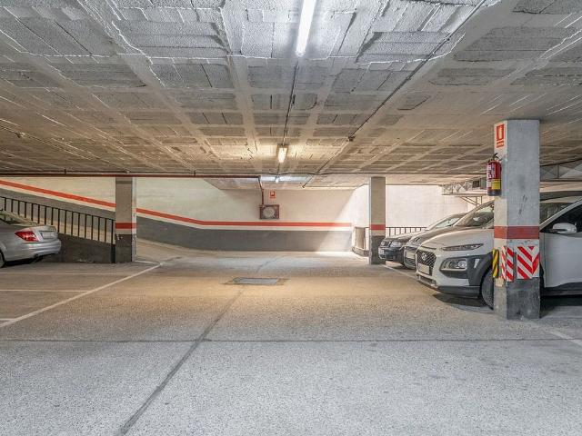 Parking en alquiler en Sant Adrià De Besòs, Sant Adrià Nord - districte 1