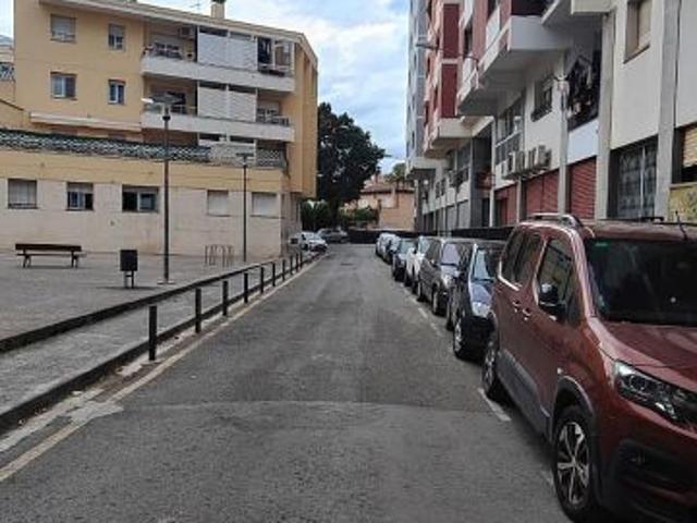 Garaje en alquiler en Eixample, Gironès