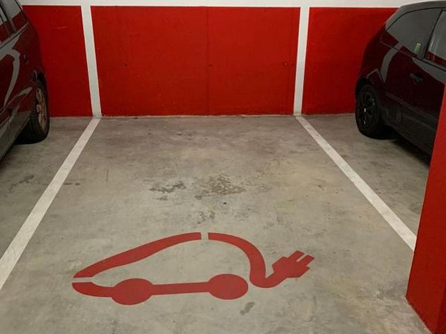 Parking en alquiler en Viladecans, el Ginestar