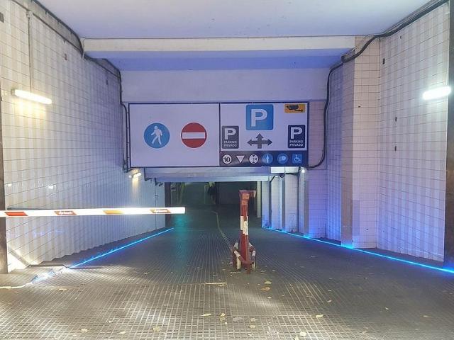 Garaje en alquiler en Barcelona, Sant Antoni