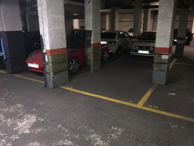 Garaje en alquiler en Districte 2, Barcelonès