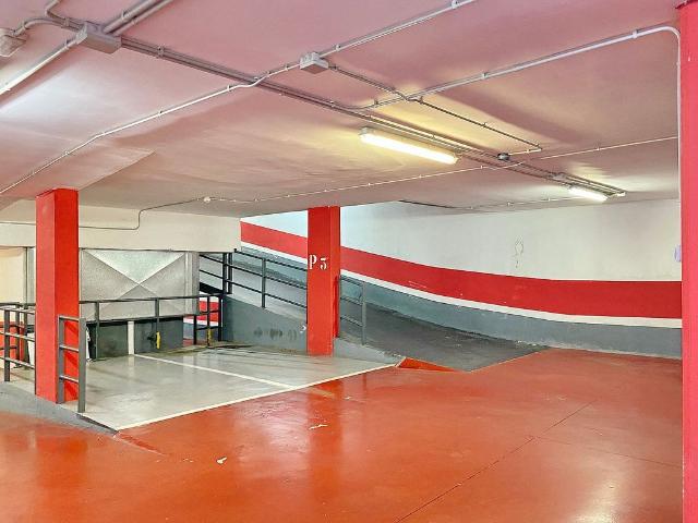 Garaje en alquiler en Riu Sud, Barcelonès