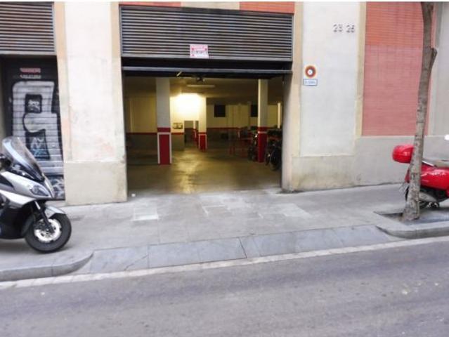 Local Comercial en alquiler en Gràcia, Barcelonès