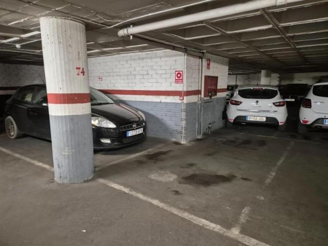 Parking en alquiler en Barcelona, la Sagrera