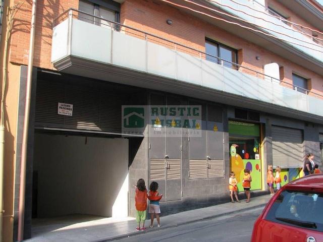 Garaje en alquiler en Baix Empordà, Catalunya