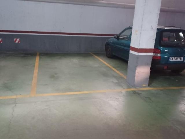 Garaje en alquiler en Cádiz