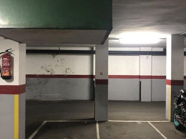Garaje en alquiler en Districte 1, Barcelonès