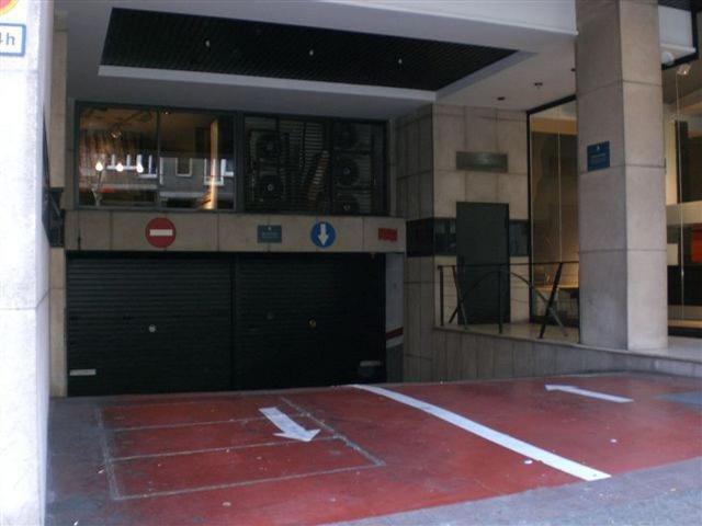Garaje en alquiler en Barcelona, Sant Gervasi - Galvany