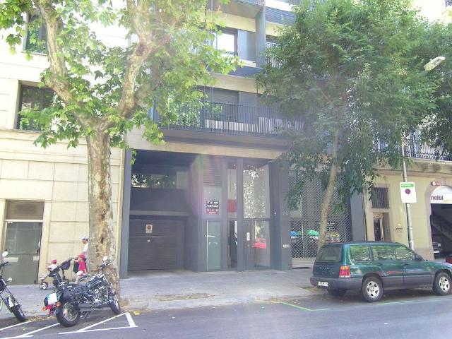 Garaje en alquiler en Eixample, Barcelonès