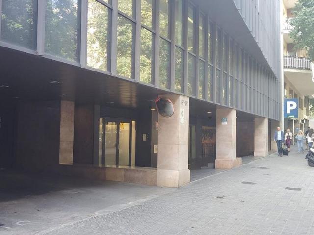 Garaje en alquiler en Eixample, Barcelonès