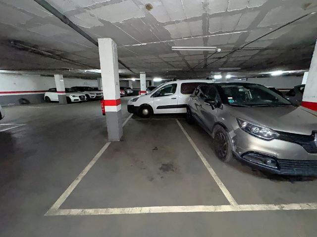 Garaje en alquiler en les Corts, Barcelonès