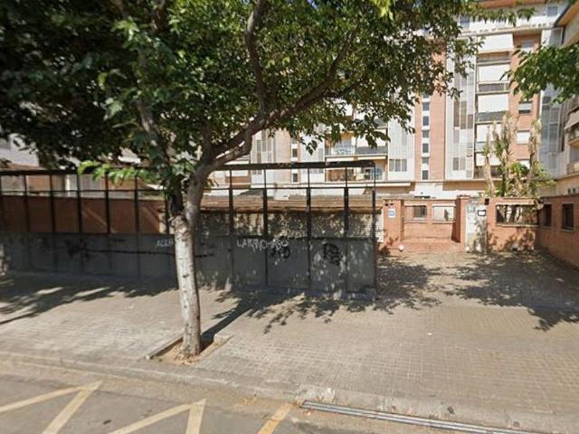 Garaje en alquiler en Gràcia, Sabadell
