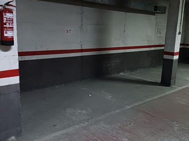 Garaje en alquiler en Tres Torres, Franqueses Del Vallès, Les