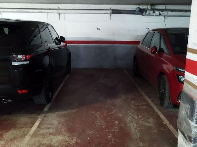 Parking en alquiler en Cornellà De Llobregat, Riera Parking en alquiler en Cornellà De Llobregat, Riera