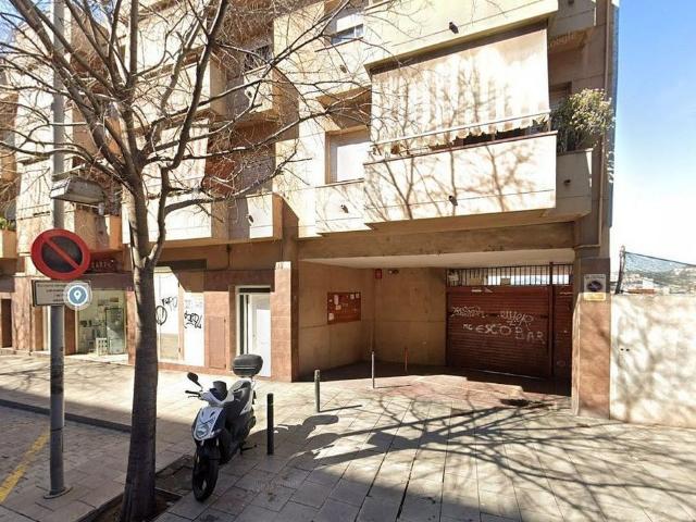 Parking en alquiler en Santa Coloma De Gramenet, Santa Rosa