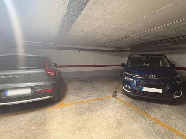 Garaje en alquiler en Districte 1, Barcelonès
