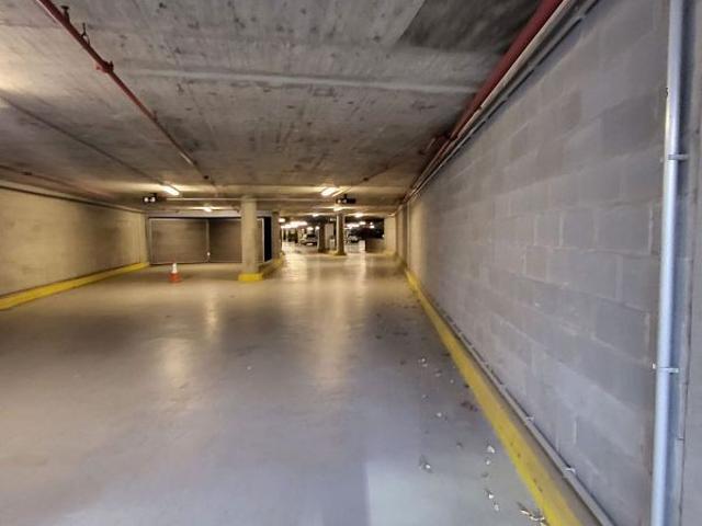 Garaje en alquiler en L'hospitalet De Llobregat, Granvia Sud